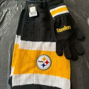 Pittsburgh Steelers scarf and gloves